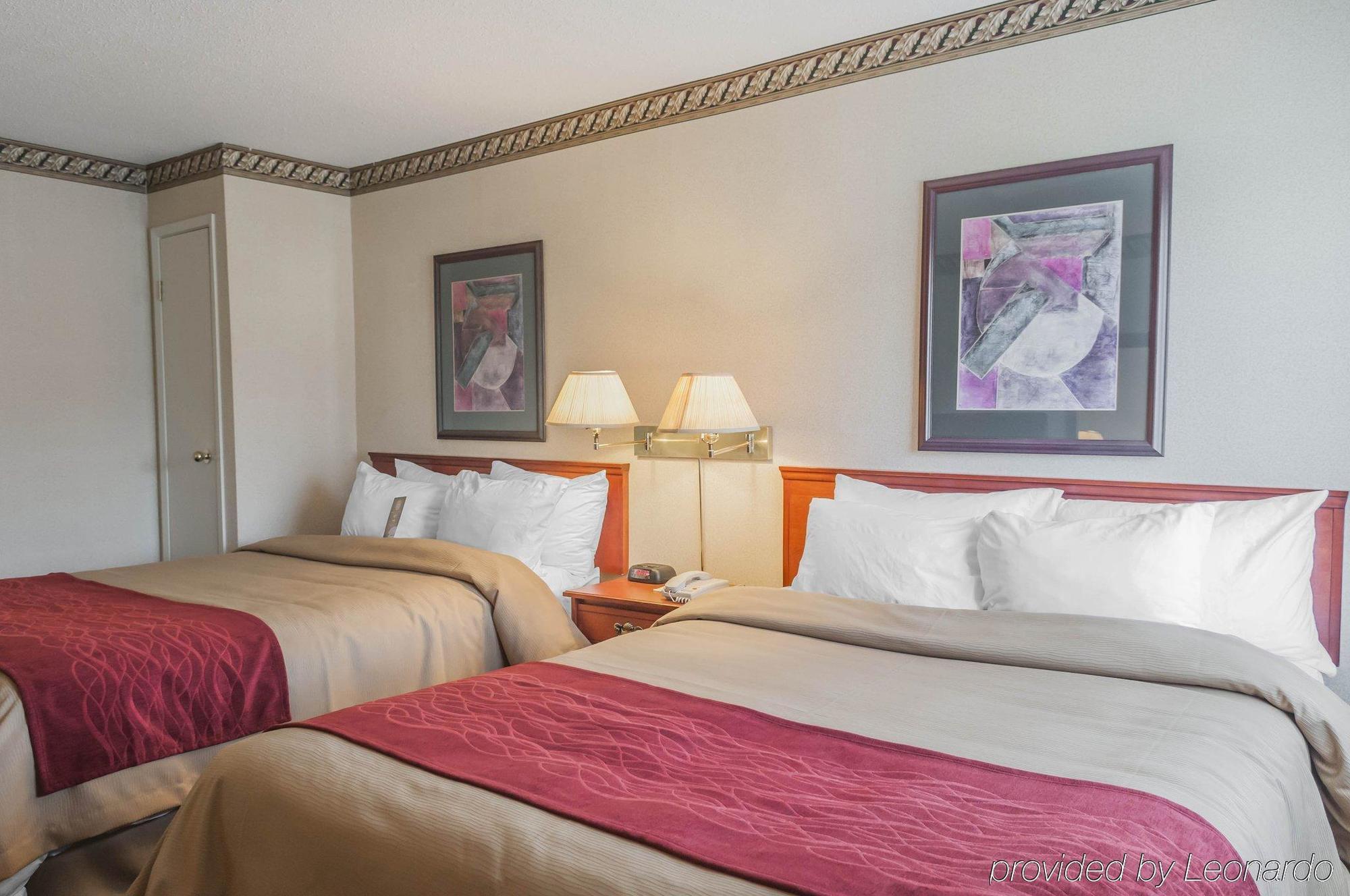 Comfort Inn Meadowvale Миссиссага Экстерьер фото