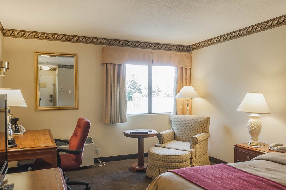 Comfort Inn Meadowvale Миссиссага Экстерьер фото